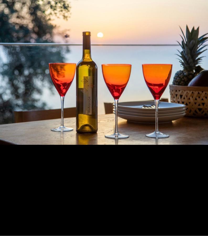 Irida Sunset Villa Pentati Exterior photo